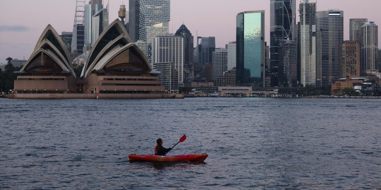 Shares in Australia's Platinum Surge on Merger Talks