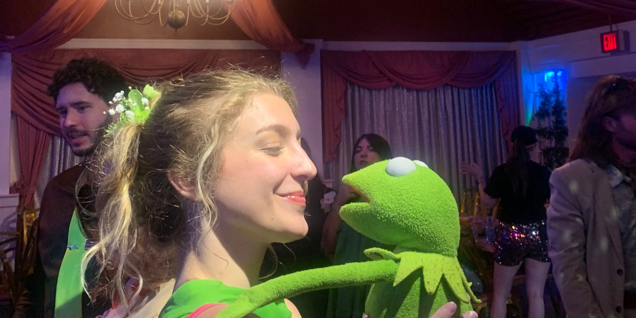 Muppets Superfans Hold a Funeral