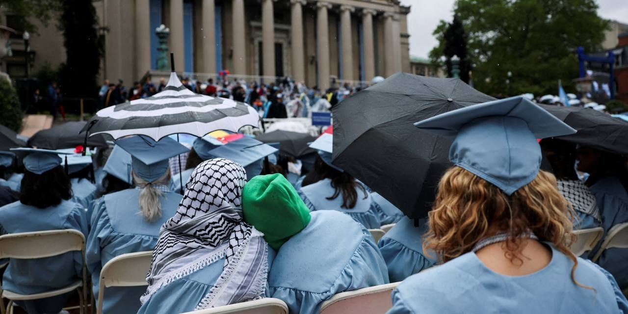 Student Visa Applicants Must Set Social-Media Accounts to ‘Public,' State Department Says