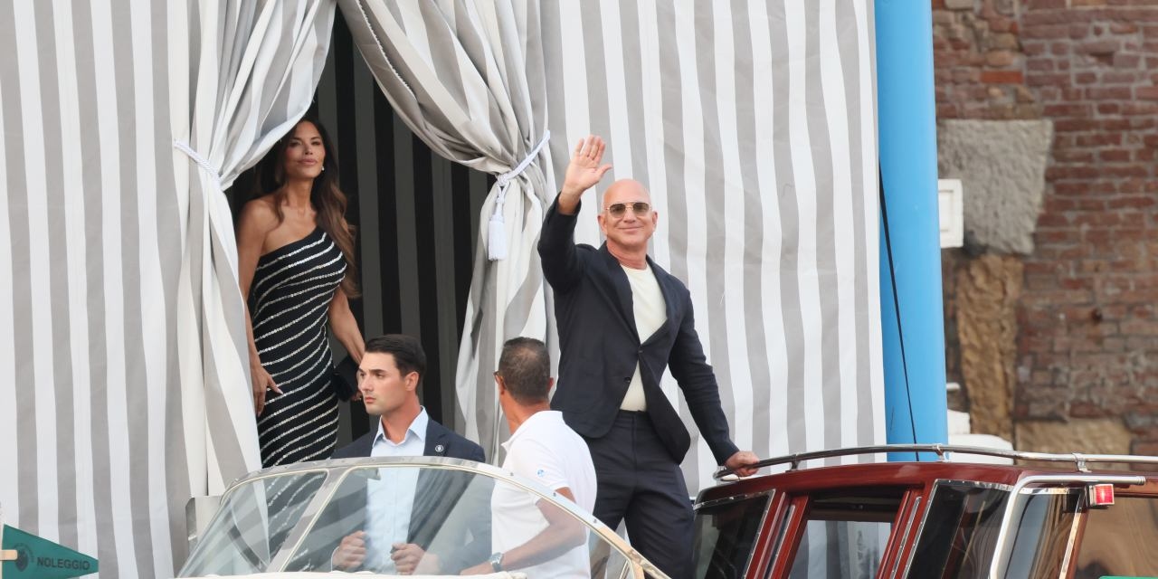 Everything We Know About Jeff Bezos and Lauren Sánchez's Wedding