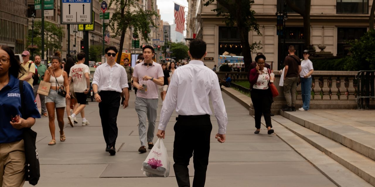 Cooling Job Market Opens Door to September Cut Despite Inflation Jitters