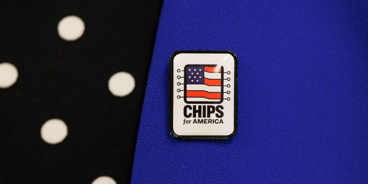 Trump Calls for Getting Rid of Chips Act Funding