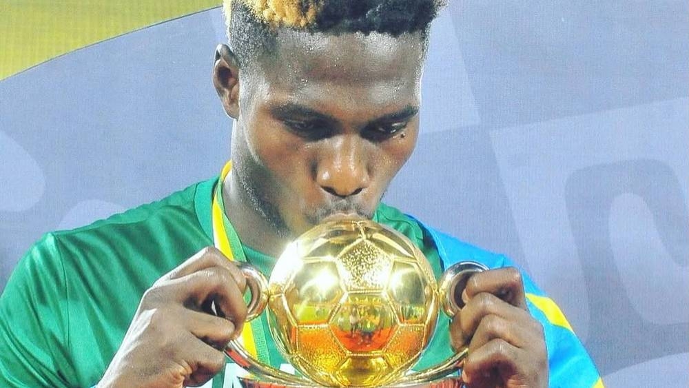 "الكاف" يختار مالانغو للمشاركة في سحب قرعة ربع نهائي دوري أبطال أفريقيا وكأس الكونفدرالية