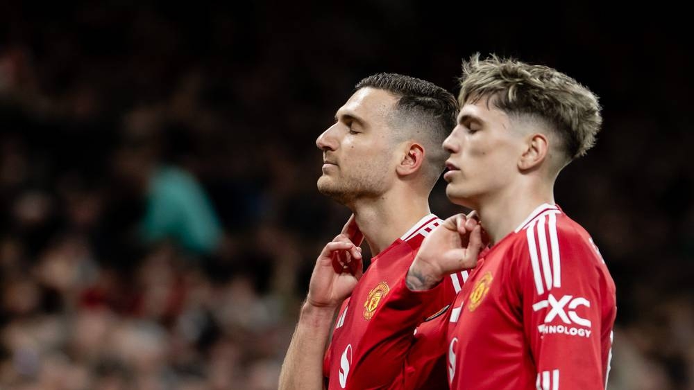 مانشستر يونايتد يعود من بعيد ضد ليون بسيناريو "مثير" ويبلغ نصف نهائي الدوري الأوروبي (5-4)