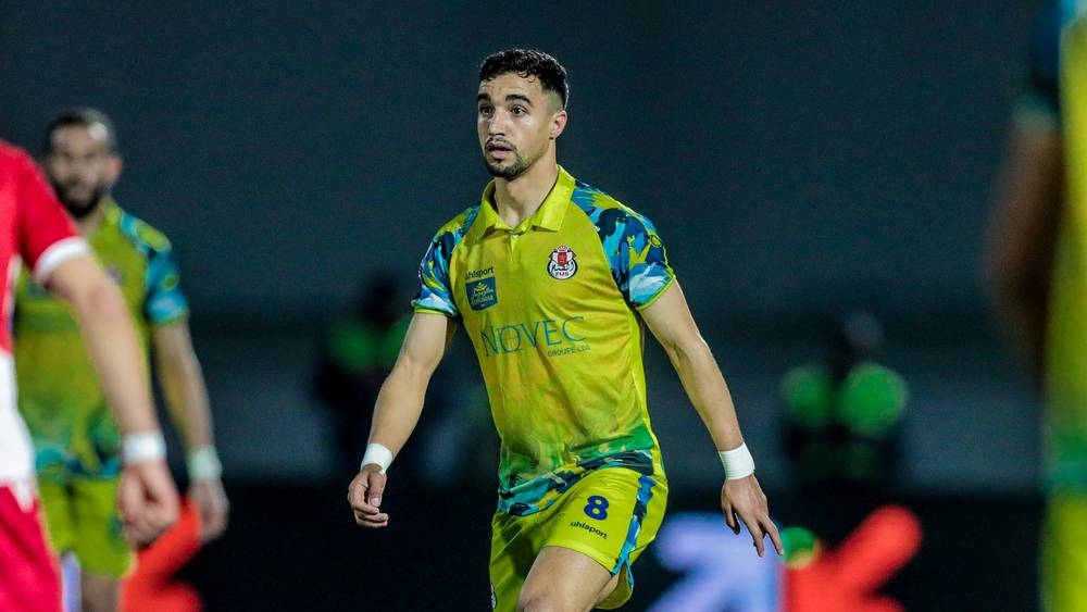 الفتح الرياضي يفتقد خدمات لاعبه عبد الصمد ماهر أمام المغرب التطواني بداعي الإيقاف