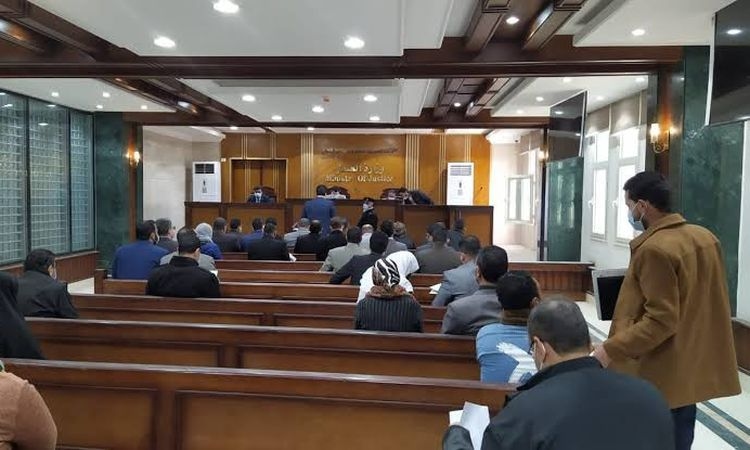 المشدد 6 سنوات وغرامة 100 ألف جنيه لحلاق لاتهامه بالإتجار فى الشابو بسوهاج
