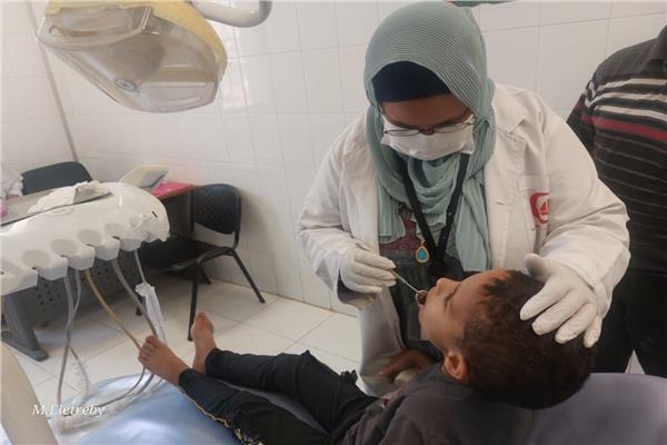 تقديم الخدمة الطبية ل 801 مواطنًا في قافلة طبية بقرية عزبة 8 مركز كفر سعد
