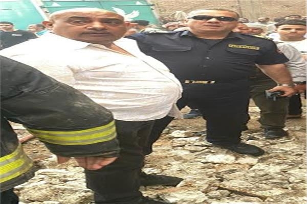 وصول قيادات مديرية أمن الجيزة لمعاينة حريق البراجيل