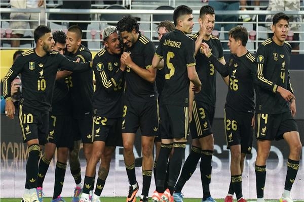 المكسيك تعبر هندوراس.. وتواجه أمريكا في نهائي الكأس الذهبية