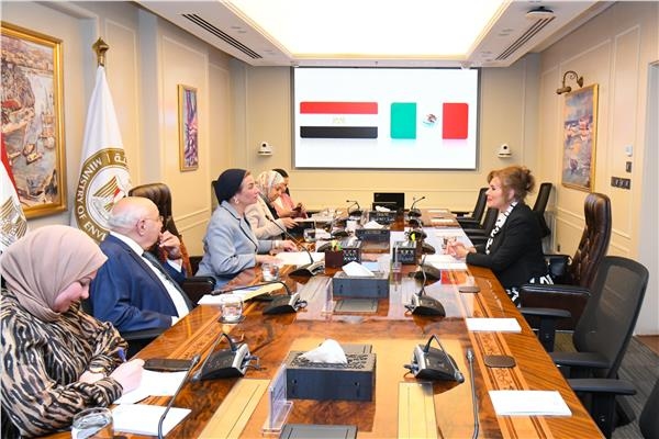 وزيرة البيئة تبحث مع سفيرة المكسيك بمصر سبل التعاون