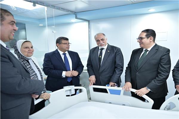 «مستقبل وطن» يُسلم وحدة غسيل كلوي لمستشفى أبو الريش بحضور قيادات جامعة القاهرة
