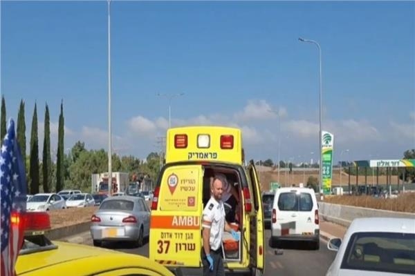 إعلام إسرائيلي: وحدات خاصة تشارك بالبحث عن منفذ عملية الدهس في كفار يونا