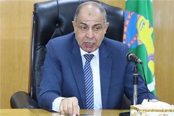محافظ المنيا يوجه باستغلال الفصول الدراسية لمواجهة الكثافة الطلابية