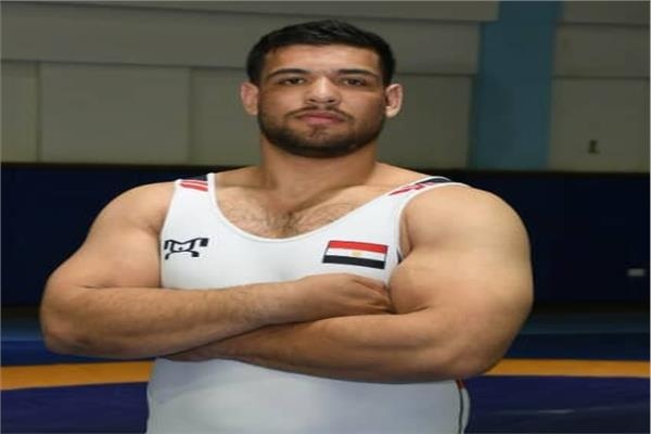 عبد اللطيف منيع يعود للقاهرة بعد معسكر مكثف بالصين استعدادًا لبطولة العالم المقبلة
