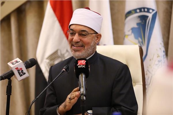 «الإفتاء» تكشف حكم التهادي بحلوى المولد النبوي بين الناس