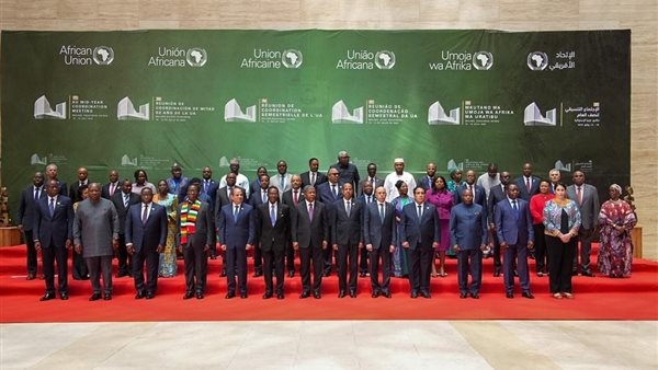 القارة السمراء كنز العالم من الموارد.. 50% من احتياطيات المنجنيز العالمية و80% من البلاتين و47% من الكوبالت والنفط والغاز
