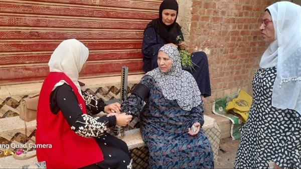 «100 يوم صحة» تقدم 45.5 مليون خدمة مجانية خلال 29 يومًا.. صور