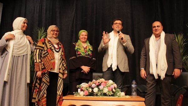 وزير الثقافة في لقاء حواري مفتوح مع فتيات البرنامج الرئاسي «أهل مصر»