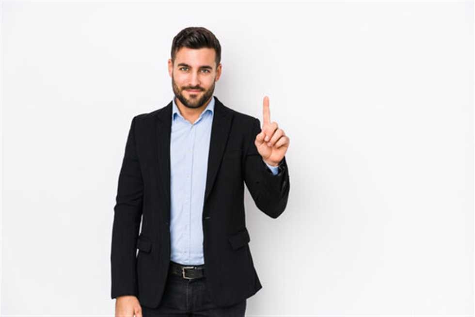 مش محتاجين حد يمدحهم.. 5 أبراج واثقين من أنفسهم