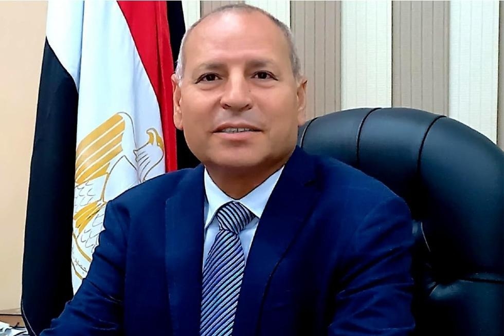 محافظ القاهرة: خدمات الإنترنت والخطوط الأرضية ستعود تدريجيًا بدءًا من اليوم