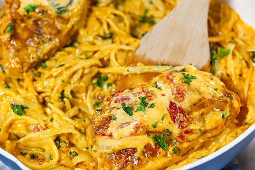 «مكرونة الزواج».. وصفة بسيطة يطلق عليها «Marry me chicken pasta» (الطريقة والمكونات)