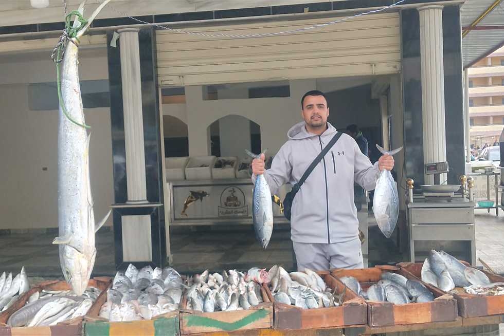 البربون والجمبري في الصدارة.. أسعار السمك اليوم فى مطروح