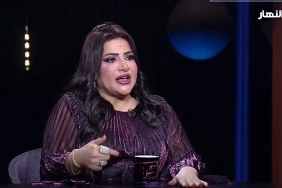 «غيرانين من الفلوس اللي بتدخلهم».. بدرية طلبة تدافع عن «البلوجرز» بعد القبض عليهم