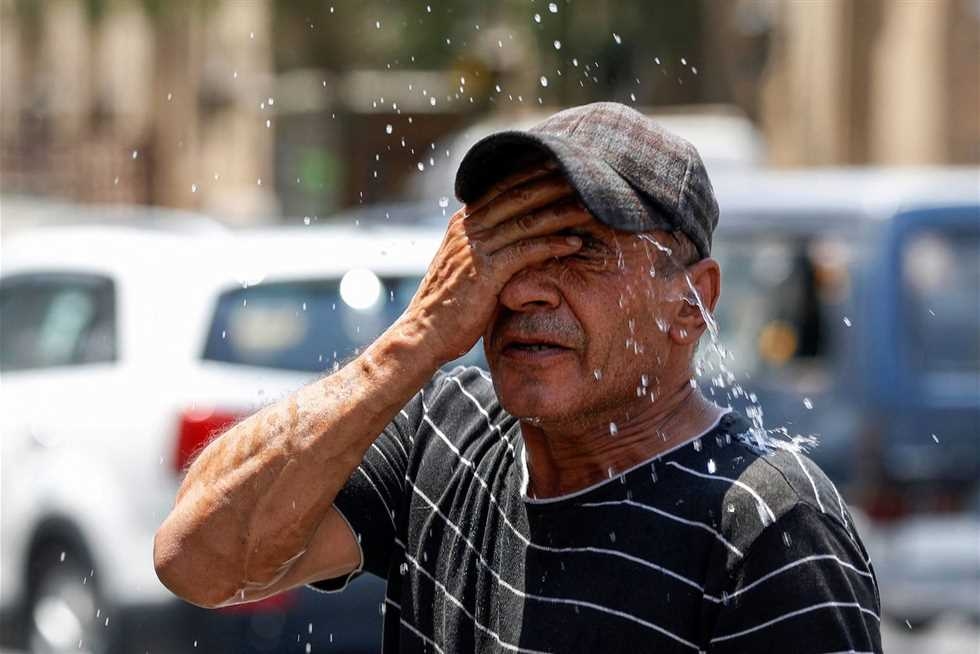 تسجل 41 درجة ورياح.. بيان مهم من الأرصاد يكشف طقس الساعات المقبلة