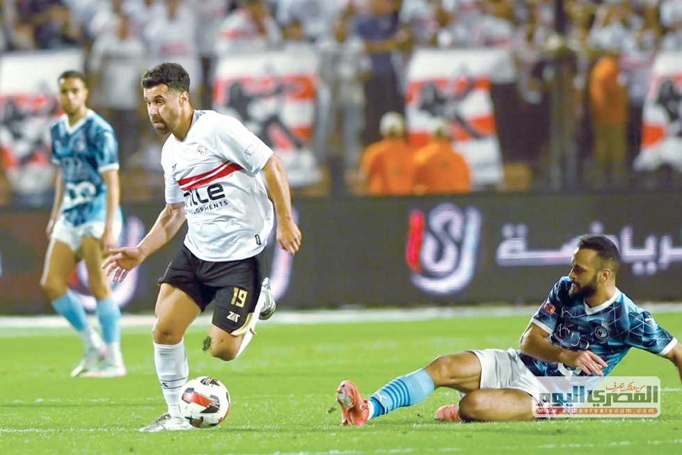 بعد قرار جون إدوارد.. عبدالله السعيد يتدخل لحل أزمة نجم الزمالك (تفاصيل)