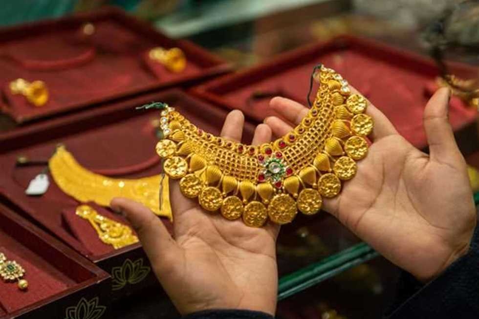 هبوط عالمي الآن.. سعر الذهب اليوم الخميس 14-8-2025 وعيار 21 للبيع بمنتصف التعاملات