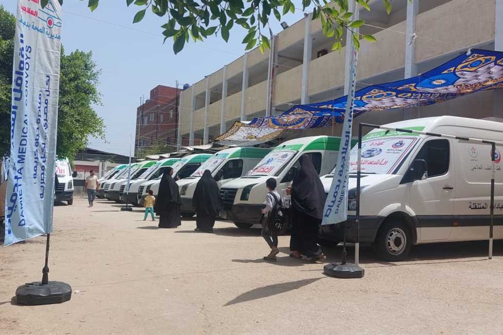 خدمات علاجية مجانية ل 1458 مواطنا في قافلة طبية مجانية بدمياط