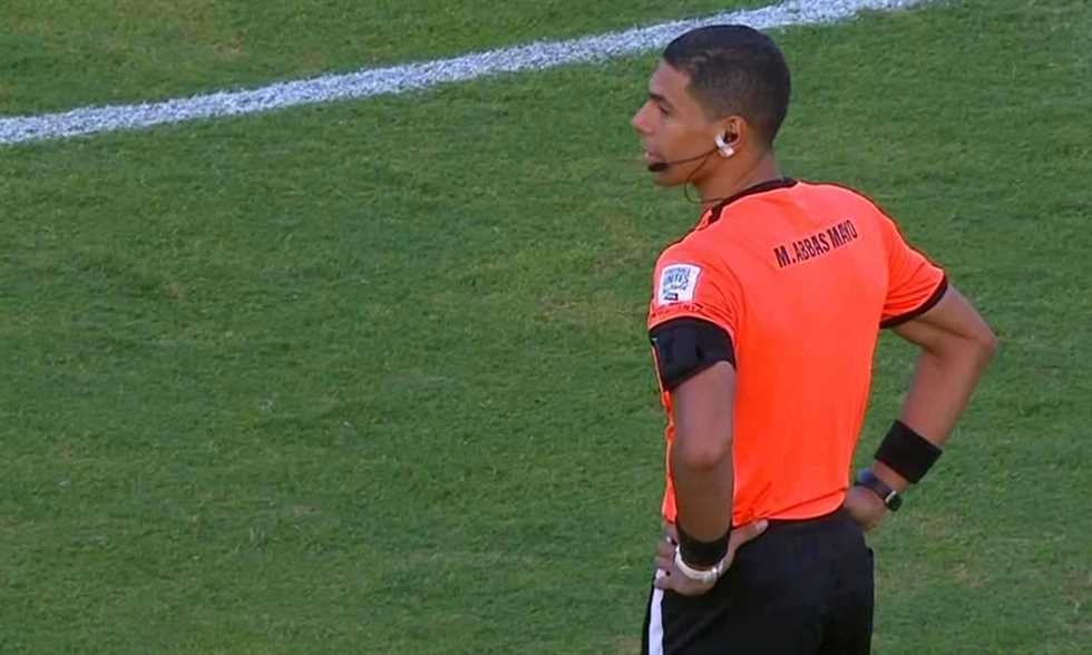 "يكتب اسمه على القميص".. مايو حكما لمباراة الزمالك والمقاولون في الدوري