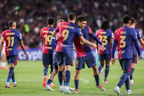 لاعب برشلونة يدخل حسابات ميلان