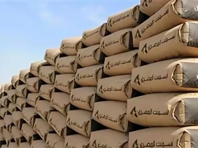 انفراجة مرتقبة في سوق الأسمنت مع تحركات حكومية لضبط الإنتاج والأسعار