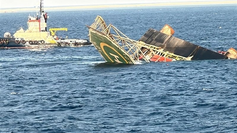 نيابة البحر الأحمر تصرح بدفن ضحايا الحفار الغارق وتواصل التحقيقات في أسباب الحادث