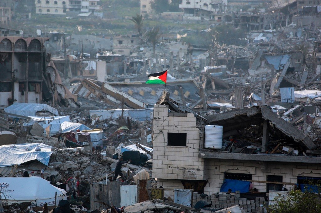 استشهاد 50 فلسطينيا في قصف إسرائيلي متواصل على غزة