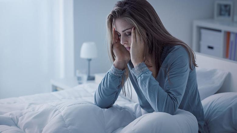 من الميلاتونين إلى الأشواجاندا.. هل تساعد المكملات على محاربة الأرق؟