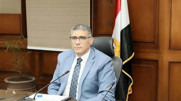 الجيزة: وقف العمل الميداني لعمال النظافة وقت ذروة الحر حفاظا على سلامتهم لحين انكسار الموجة الحارة
