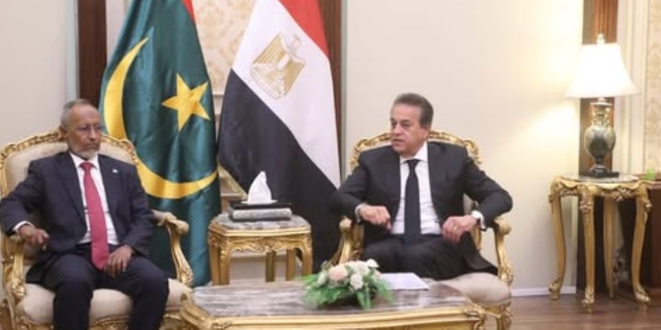 وزير الصحة يبحث مع نظيره الموريتاني سبل التعاون في القطاع الصحي والتصنيع الدوائي