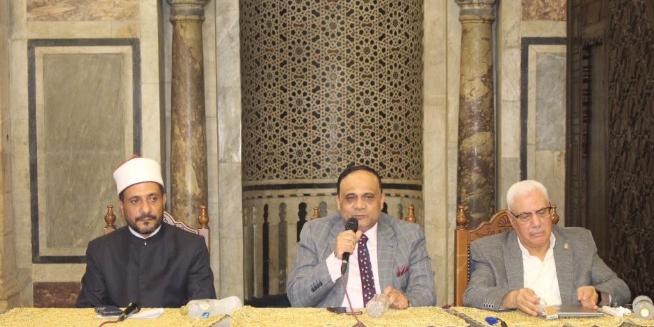 ملتقى التفسير بالجامع الأزهر: حديث القرآن الكريم عن الليل والنهار شامل ودقيق لإظهار التعبير والمعنى المراد