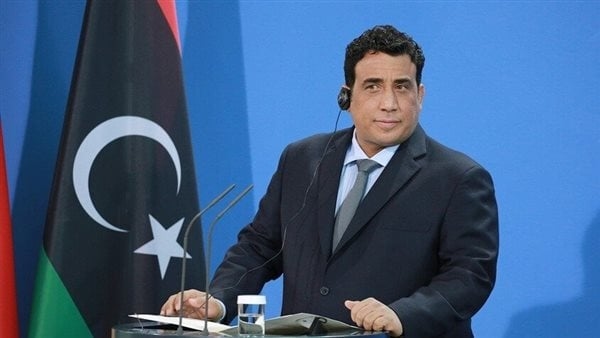 المنفي يصدر قرارا بحظر المظاهر المسلحة في طرابلس ويكلف الشرطة بفرض الأمن