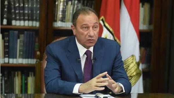 الجزار أو مرعي، الإعارة سلاح النادي الأهلي لتدعيم دفاعاته