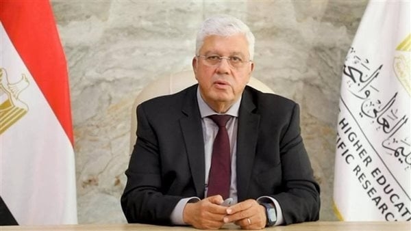 وزير التعليم العالي يعلن جوائز الدولة لعام 2024
