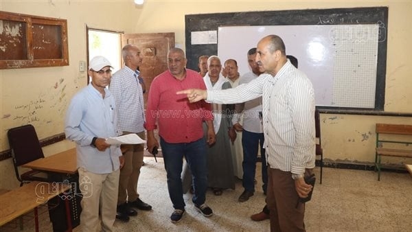 سكرتير بني سويف يتفقد جاهزية لجان انتخابات الشيوخ