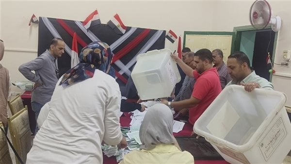 لحظة بلحظة.. فرز وحصر الأصوات في انتخابات مجلس الشيوخ 2025 (بث مباشر)