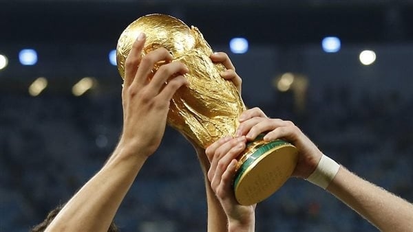 الذكاء الاصطناعي يتوقع فوز دولة عربية بكأس العالم 2030 ويمنح رونالدو "الخبر الأعظم"