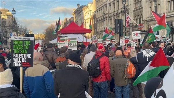 الشرطة البريطانية تعتقل أكثر من 470 مناصرا لحركة "فلسطين أكشن" (صور)