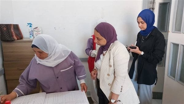 وكيل صحة الإسماعيلية تحيل عددا من المقصرين بوحدة أبوصوير البلد للتحقيق (صور)