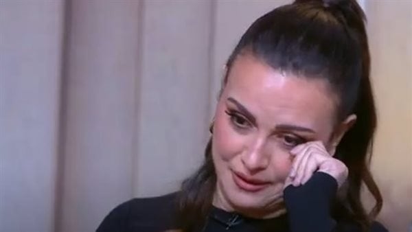من الأطباء النفسيين إلى اليوجا، ريهام عبد الغفور تروي رحلة تجاوز صدمة فقد والدها