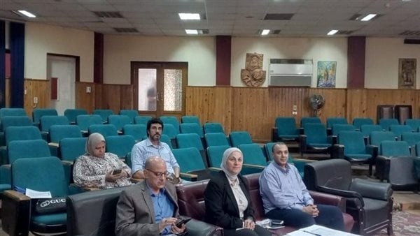رئيس تعليم القاهرة تتفقد سير امتحانات الدور الثاني للثانوية العامة